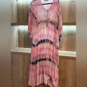 Young Fabulous & Broke Flowy Dress Size S